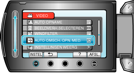 Selecting &#34;AUTO SWITCH REC MEDIA&#34;